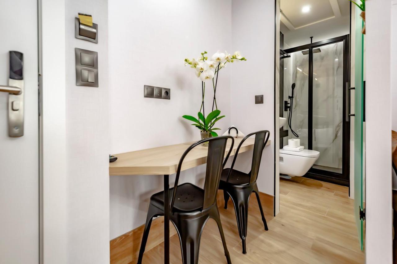 Dobohomes - Montesa 20 Apartamentos Madryt Zewnętrze zdjęcie